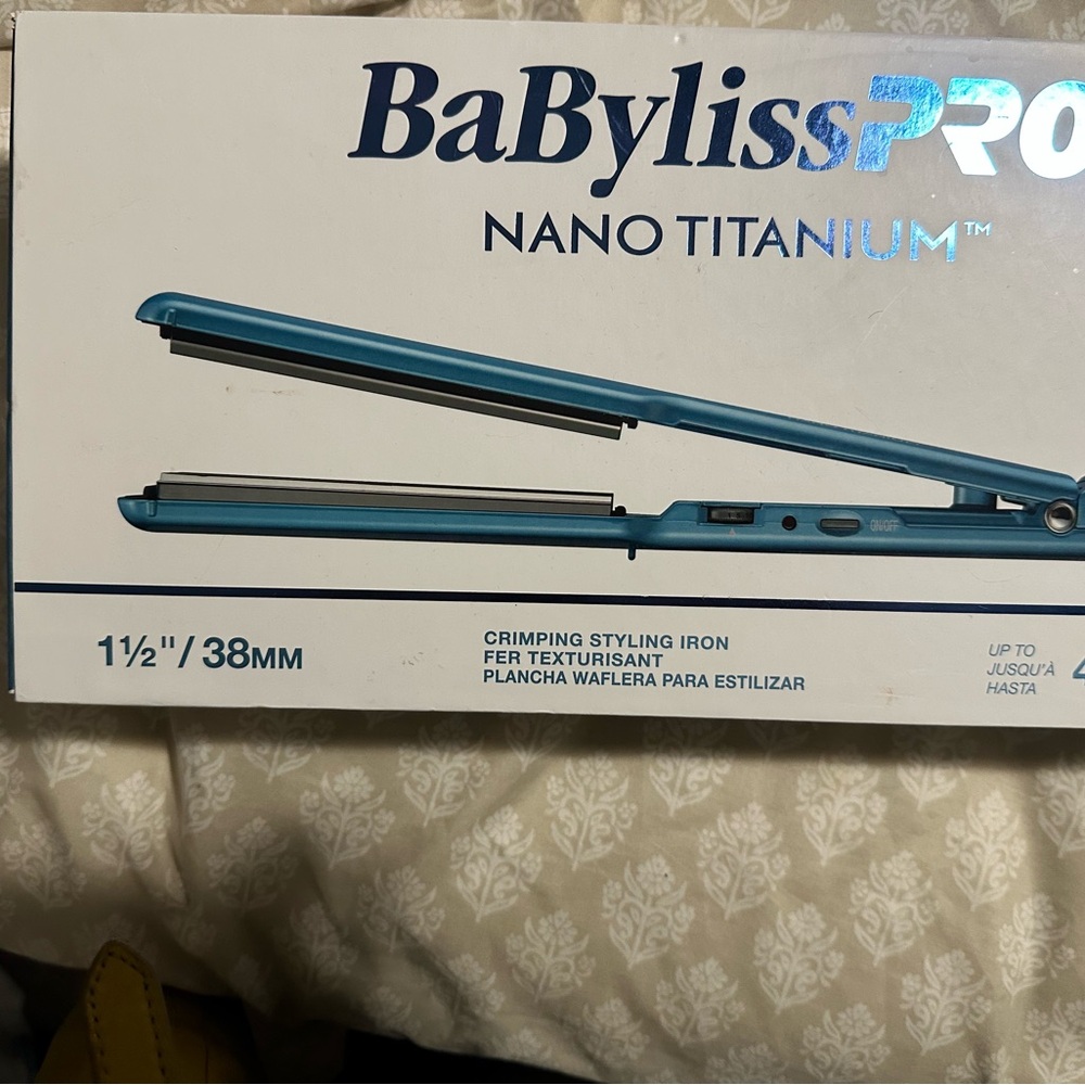 BaByliss Pro Nano Titanium Hair Straightener - Blue